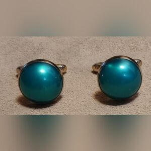 Vintage Hickok Green Cabochon Oval Stone Cufflinks For Men USA Gold Tone Signed